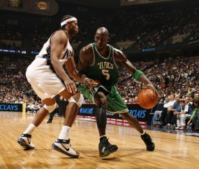 皇马专注现有防线规划，明确表态无意引进利物浦中卫科纳特