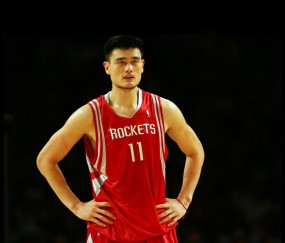 拉波尔塔沉默应对皇马主席言论引猜测，伦敦夜宴切尔西高层或预示足坛新动向