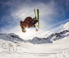 冬奥会盛大开幕，全球健儿共赴冰雪之约